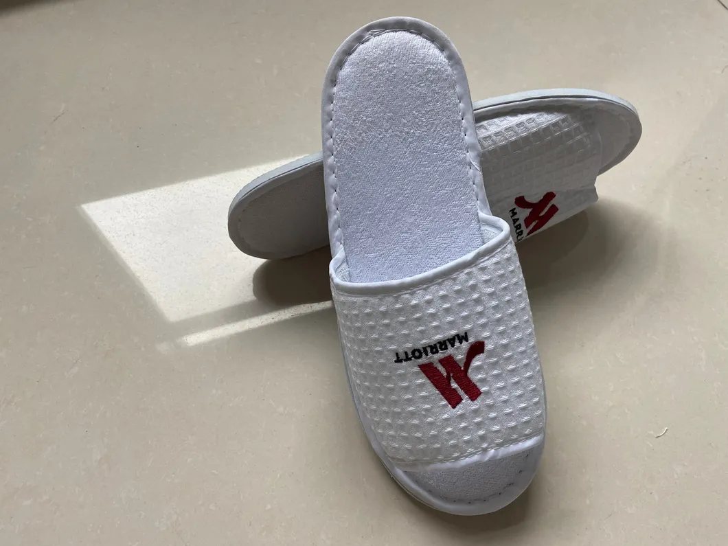 Custom Sheraton Hotel Slippers Embroidery Standard Bedroom 5 Star Hotel Slippers